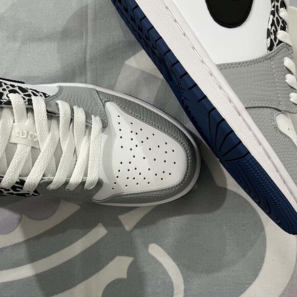 Jordan Black And White Pattern Gray And Blue Sneakers - Picture 6 of 6